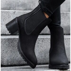 Thursday Boot Co. Everyday Chelsea Boots Black Leather Block Heel Women's 7.5 US